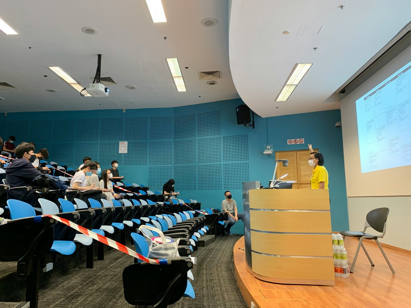 슈퍼브릿지 영상 효과 예시 — 3D 사진벽